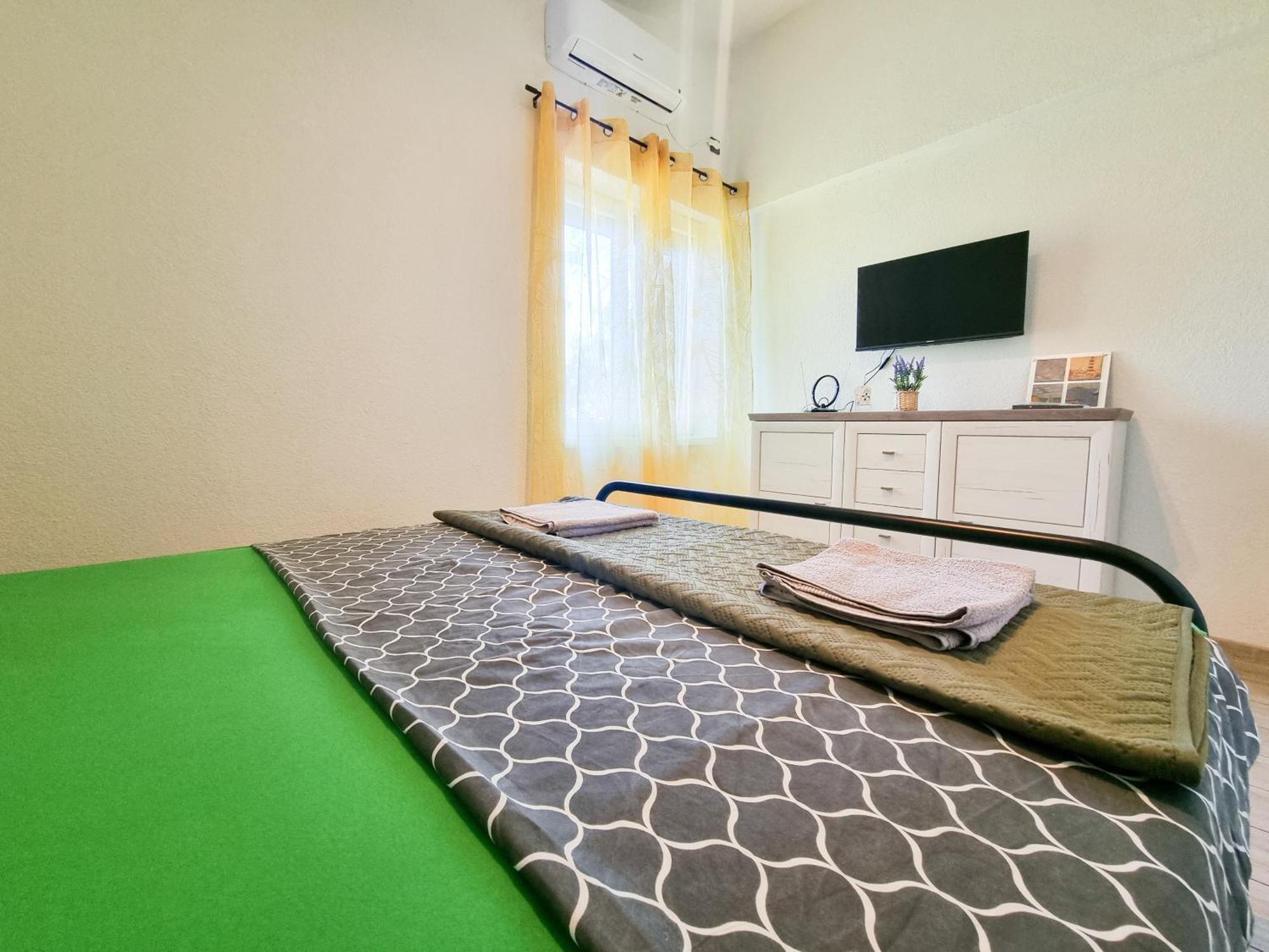 Apartmani 1 Pinezici Εξωτερικό φωτογραφία